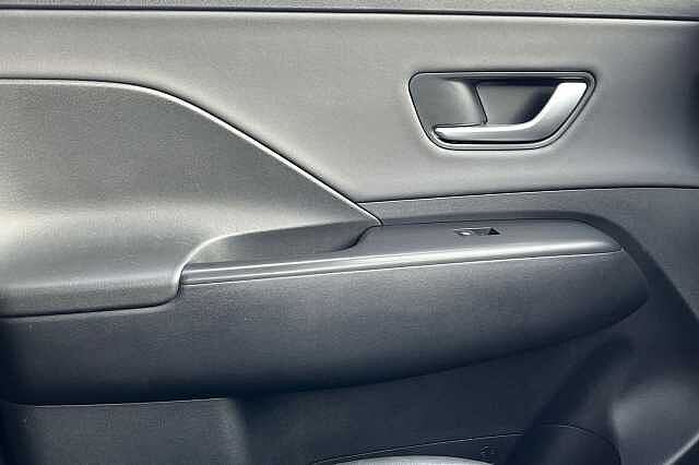 Hyundai Kona 1.6 H Gdi Ultimate Suv 5dr Petrol Hybrid Dct Euro 6 (s/s) (141 Ps)