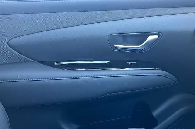 Hyundai TUCSON 1.6 T Gdi Advance Suv 5dr Petrol Hybrid Auto Euro 6 (s/s) (215 Ps) Atlas White