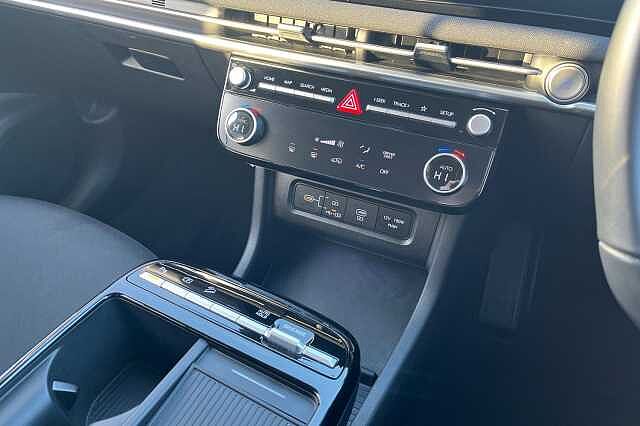 Hyundai TUCSON 1.6 T Gdi Advance Suv 5dr Petrol Hybrid Auto Euro 6 (s/s) (215 Ps) Atlas White