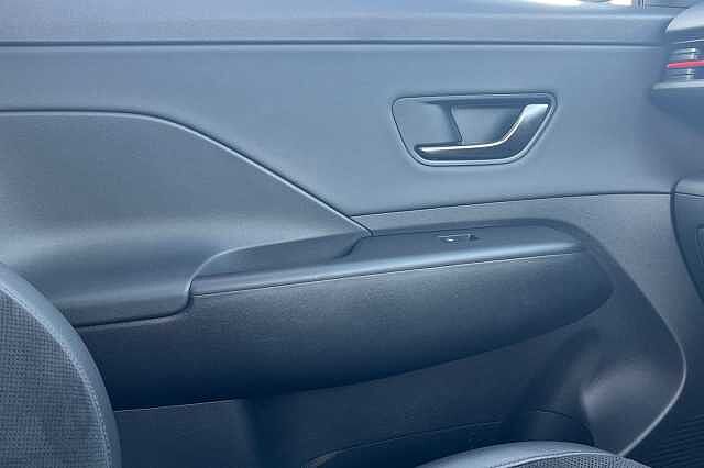 Hyundai KONA 1.6 H Gdi N Line S Suv 5dr Petrol Hybrid Dct Euro 6 (s/s) (141 Ps) Atlas White