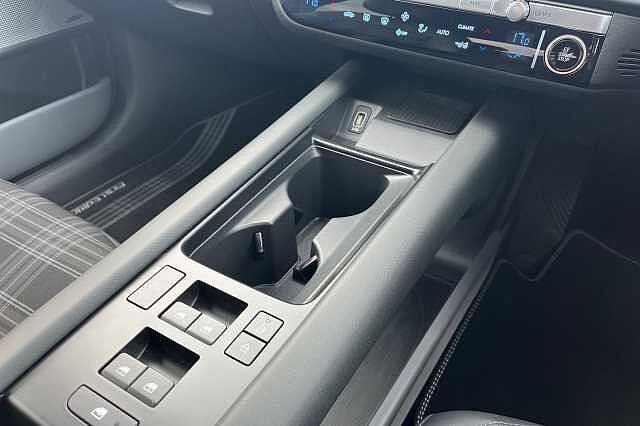 Hyundai Ioniq 6 77.4kwh First Edition Saloon 4dr Electric Auto Awd (325 Ps)