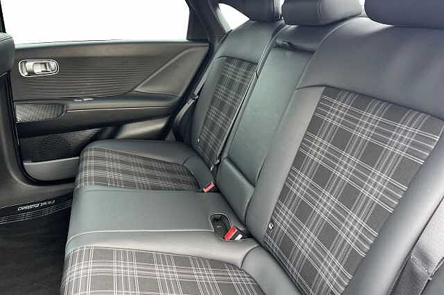 Hyundai Ioniq 6 77.4kwh First Edition Saloon 4dr Electric Auto Awd (325 Ps)
