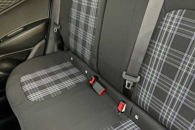 Hyundai I10 1.2 Premium Hatchback 5dr Petrol Auto Euro 6 (s/s) (79 Ps) Atlas White