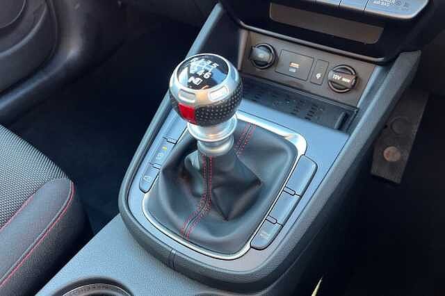 Hyundai KONA 1.0 T Gdi Mhev N Line Suv 5dr Petrol Hybrid Manual Euro 6 (s/s) (120 Ps) Blue