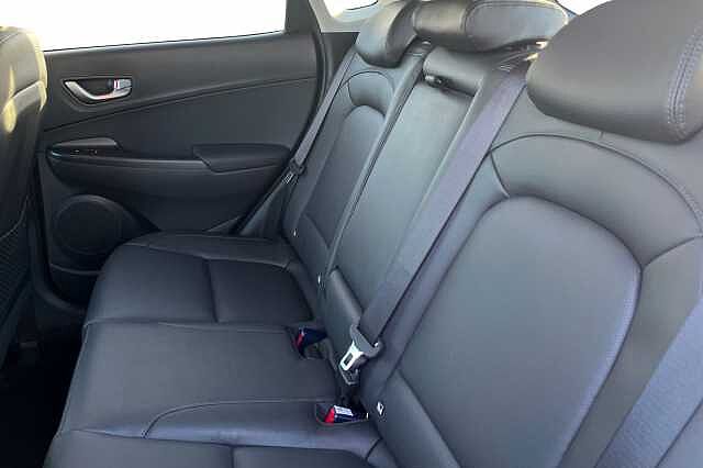 Hyundai KONA 1.6 H Gdi Ultimate Suv 5dr Petrol Hybrid Dct Euro 6 (s/s) (141 Ps) Ignite Flame