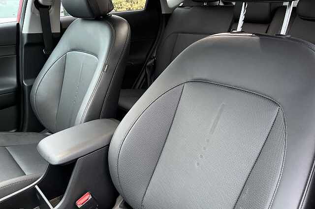 Hyundai Kona 1.6 H Gdi Ultimate Suv 5dr Petrol Hybrid Dct Euro 6 (s/s) (141 Ps)