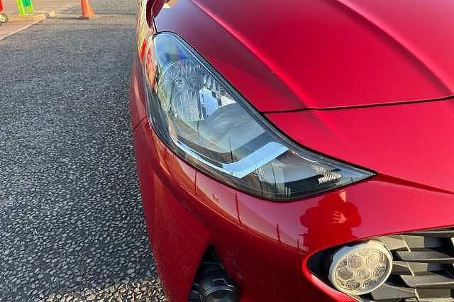 Hyundai I10 1.2 Se Connect Hatchback 5dr Petrol Auto Euro 6 (s/s) (84 Ps) Dragon Red