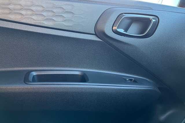 Hyundai I10 1.2 Se Connect Hatchback 5dr Petrol Auto Euro 6 (s/s) (84 Ps) Dragon Red