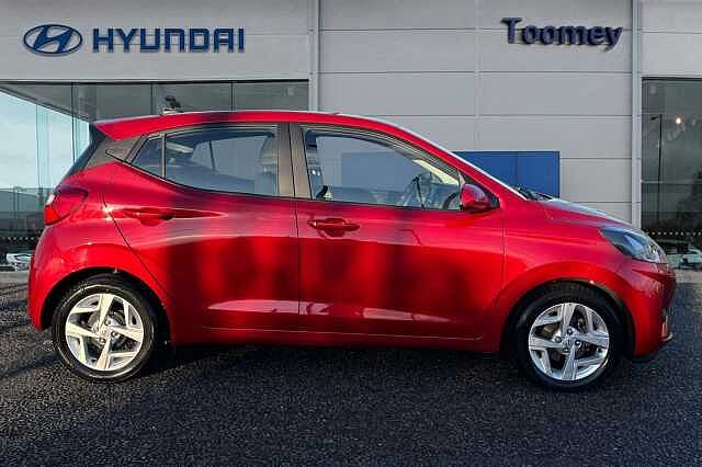 Hyundai I10 1.2 Se Connect Hatchback 5dr Petrol Auto Euro 6 (s/s) (84 Ps) Dragon Red