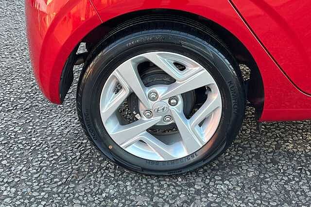 Hyundai I10 1.2 Se Connect Hatchback 5dr Petrol Auto Euro 6 (s/s) (84 Ps) Dragon Red