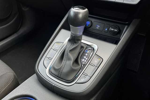 Hyundai Kona 1.6 H Gdi Premium Suv 5dr Petrol Hybrid Dct Euro 6 (s/s) (141 Ps)