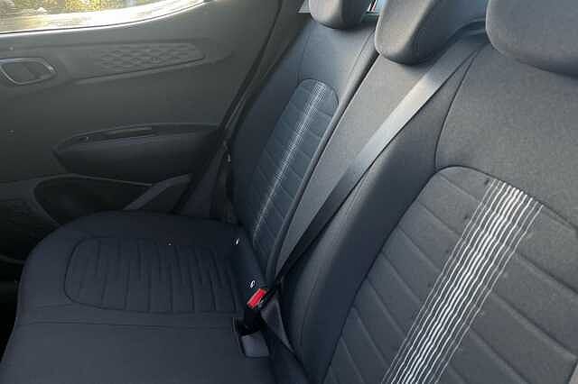 Hyundai I10 1.2 Se Connect Hatchback 5dr Petrol Manual Euro 6 (s/s) (84 Ps)