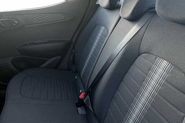 Hyundai I10 1.2 Se Connect Hatchback 5dr Petrol Manual Euro 6 (s/s) (84 Ps)