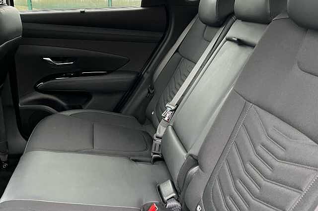 Hyundai TUCSON 1.6 T Gdi Premium Suv 5dr Petrol Hybrid Auto Euro 6 (s/s) (215 Ps) Shimmering Silver