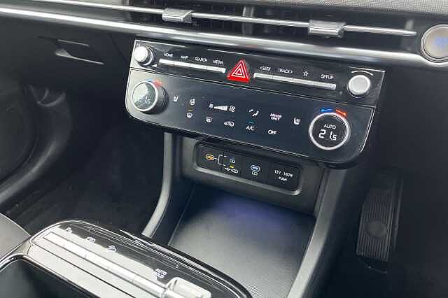 Hyundai TUCSON 1.6 T Gdi Premium Suv 5dr Petrol Hybrid Auto Euro 6 (s/s) (215 Ps) Shimmering Silver