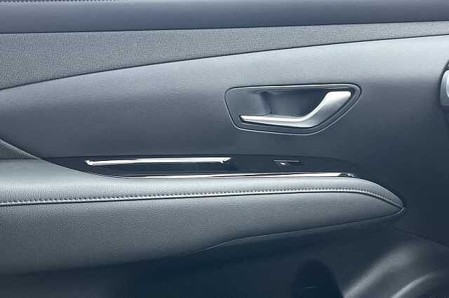 Hyundai TUCSON 1.6 T Gdi 13.8kwh Premium Suv 5dr Petrol Plug In Hybrid Auto 4wd Euro 6 (s/s) (2 Ecotronic Grey