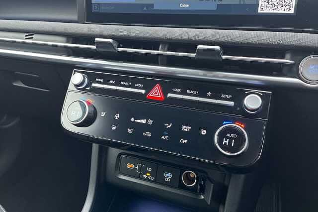 Hyundai TUCSON 1.6 T Gdi 13.8kwh Premium Suv 5dr Petrol Plug In Hybrid Auto 4wd Euro 6 (s/s) (2 Ecotronic Grey