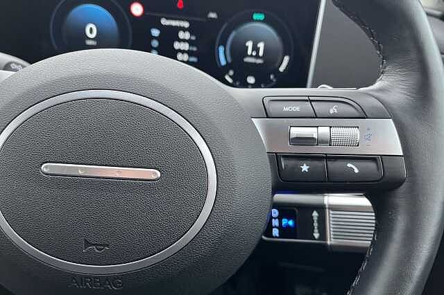 Hyundai TUCSON 1.6 T Gdi 13.8kwh Premium Suv 5dr Petrol Plug In Hybrid Auto 4wd Euro 6 (s/s) (2 Ecotronic Grey