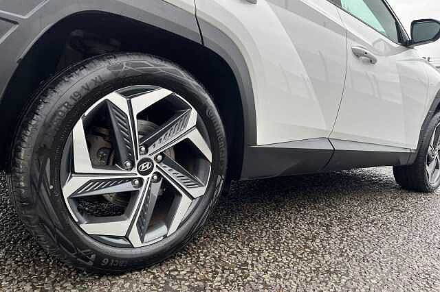 Hyundai TUCSON 1.6 H T Gdi 13.8kwh Ultimate Suv 5dr Petrol Plug In Hybrid Auto 4wd Euro 6 (s/s) Serentity White