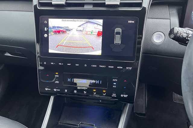 Hyundai TUCSON 1.6 H T Gdi 13.8kwh Ultimate Suv 5dr Petrol Plug In Hybrid Auto 4wd Euro 6 (s/s) Serentity White