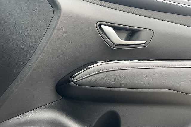 Hyundai Tucson 1.6 H T Gdi Premium Suv 5dr Petrol Hybrid Auto Euro 6 (s/s) (230 Ps)