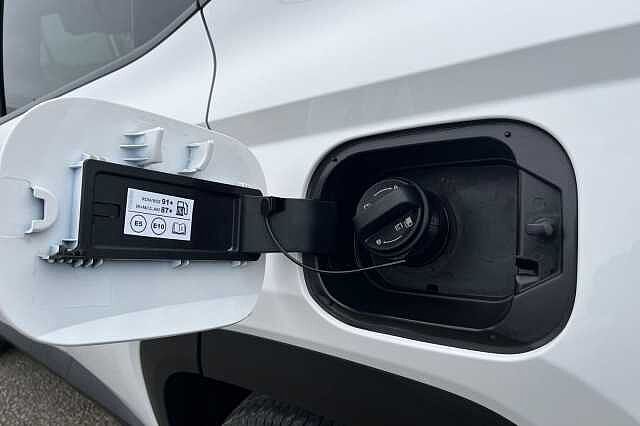 Hyundai Tucson 1.6 H T Gdi Premium Suv 5dr Petrol Hybrid Auto Euro 6 (s/s) (230 Ps)