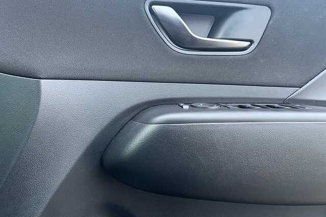 Hyundai KONA 1.6 H Gdi N Line Suv 5dr Petrol Hybrid Dct Euro 6 (s/s) (141 Ps) Abyss Black