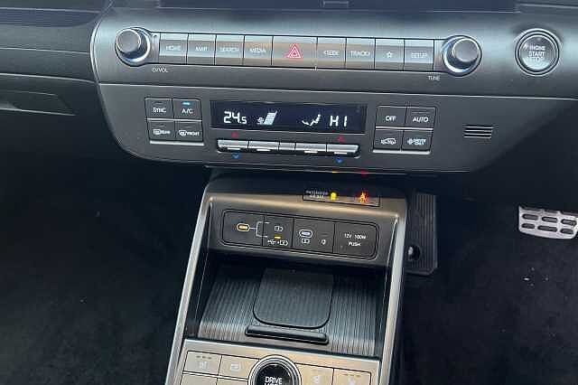 Hyundai KONA 1.6 H Gdi N Line Suv 5dr Petrol Hybrid Dct Euro 6 (s/s) (141 Ps) Abyss Black