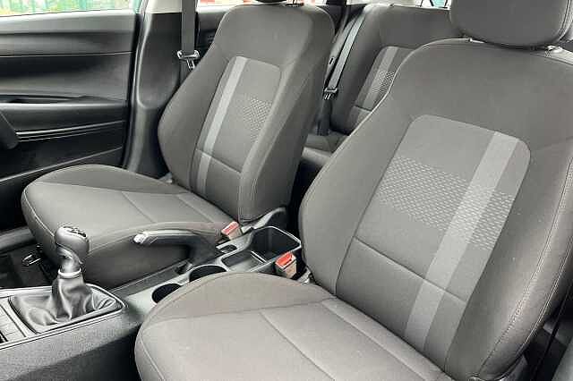 Hyundai I20 1.0 T Gdi Advance Hatchback 5dr Petrol Manual Euro 6 (s/s) (100 Ps) Mangrove Green