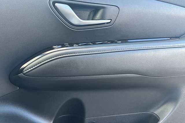 Hyundai TUCSON 1.6 H T Gdi Premium Suv 5dr Petrol Hybrid Auto Euro 6 (s/s) (230 Ps) Polar White