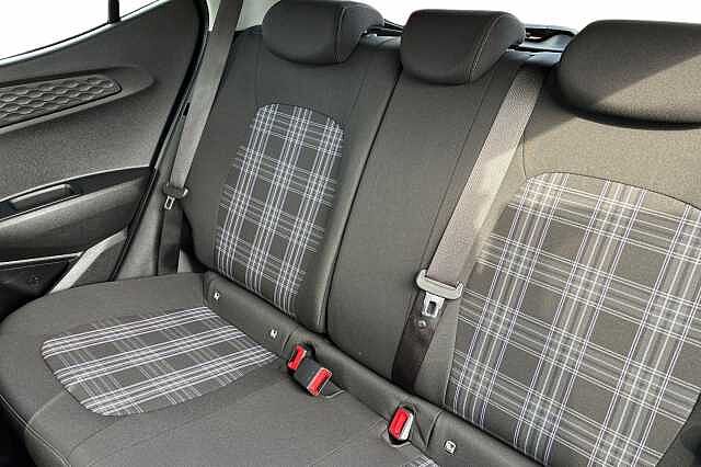 Hyundai I10 1.2 Premium Hatchback 5dr Petrol Auto Euro 6 (s/s) (79 Ps) Mangrove Green