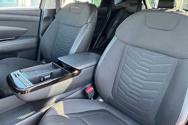 Hyundai Tucson 1.6 T Gdi 13.8kwh Premium Suv 5dr Petrol Plug In Hybrid Auto 4wd Euro 6 (s/s) (2