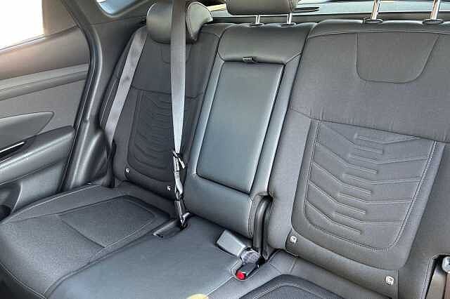 Hyundai Tucson 1.6 T Gdi 13.8kwh Premium Suv 5dr Petrol Plug In Hybrid Auto 4wd Euro 6 (s/s) (2
