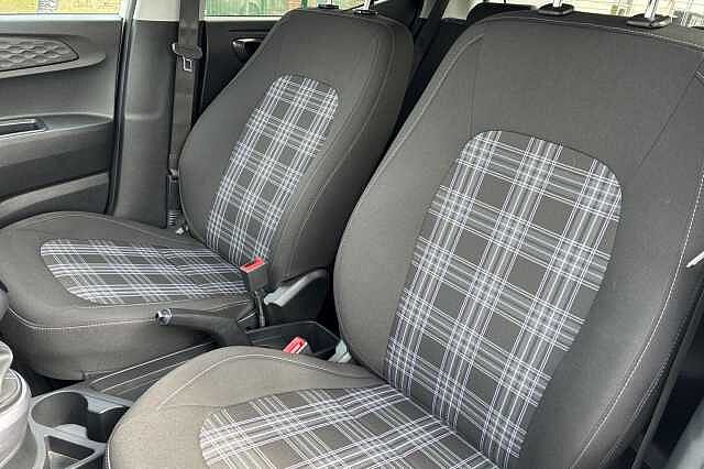 Hyundai I10 1.0 Premium Hatchback 5dr Petrol Auto Euro 6 (s/s) (63 Ps) Atlas White