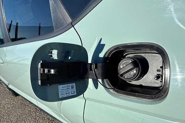 Hyundai KONA 1.6 H Gdi N Line Suv 5dr Petrol Hybrid Dct Euro 6 (s/s) (141 Ps) Green