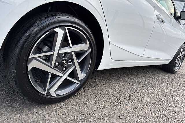 Hyundai I20 1.0 T Gdi Premium Hatchback 5dr Petrol Dct Euro 6 (s/s) (100 Ps)