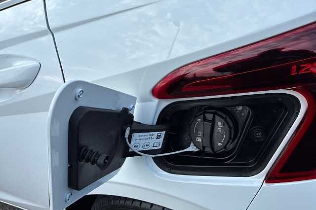 Hyundai I20 1.0 T Gdi Premium Hatchback 5dr Petrol Dct Euro 6 (s/s) (100 Ps)