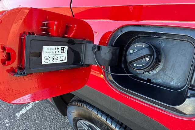 Hyundai TUCSON 1.6 T Gdi Premium Suv 5dr Petrol Hybrid Auto Euro 6 (s/s) (215 Ps) Engine Red