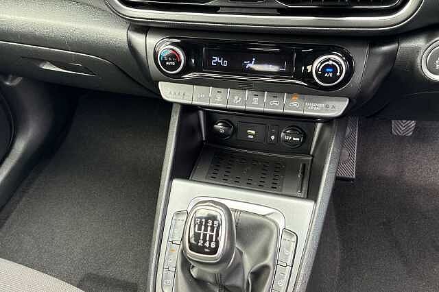 Hyundai Kona 1.0 T Gdi Mhev Premium Suv 5dr Petrol Hybrid Manual Euro 6 (s/s) (120 Ps)