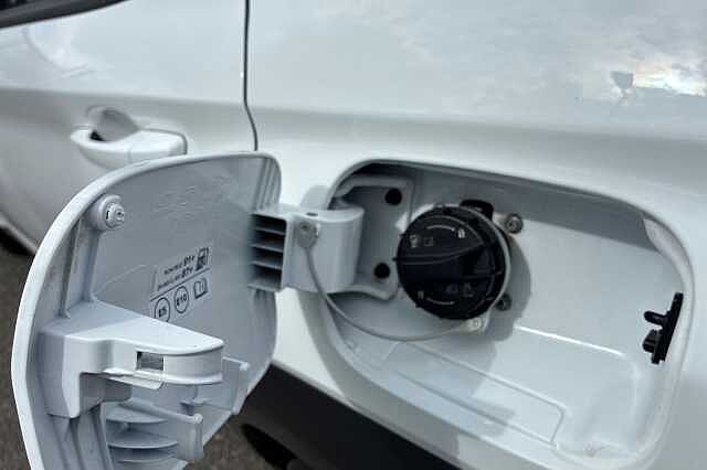 Hyundai Kona 1.0 T Gdi Mhev Premium Suv 5dr Petrol Hybrid Manual Euro 6 (s/s) (120 Ps)