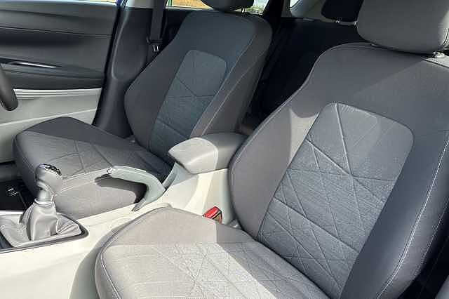 Hyundai Bayon 1.0 T Gdi Mhev Ultimate Suv 5dr Petrol Hybrid Manual Euro 6 (s/s) (100 Ps)