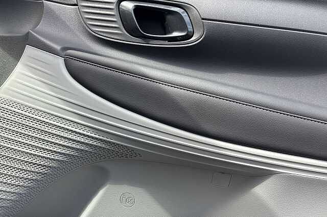 Hyundai Bayon 1.0 T Gdi Mhev Ultimate Suv 5dr Petrol Hybrid Manual Euro 6 (s/s) (100 Ps)