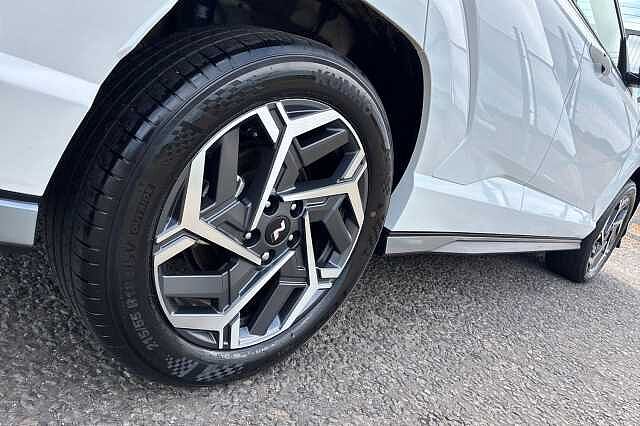 Hyundai KONA 1.6 H Gdi N Line Suv 5dr Petrol Hybrid Dct Euro 6 (s/s) (129 Ps) Atlas White
