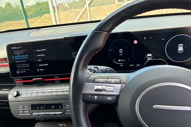 Hyundai KONA 1.6 H Gdi N Line S Suv 5dr Petrol Hybrid Dct Euro 6 (s/s) (141 Ps) Abyss Black