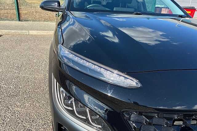 Hyundai KONA 1.6 H Gdi Ultimate Suv 5dr Petrol Hybrid Dct Euro 6 (s/s) (141 Ps) Abyss Black
