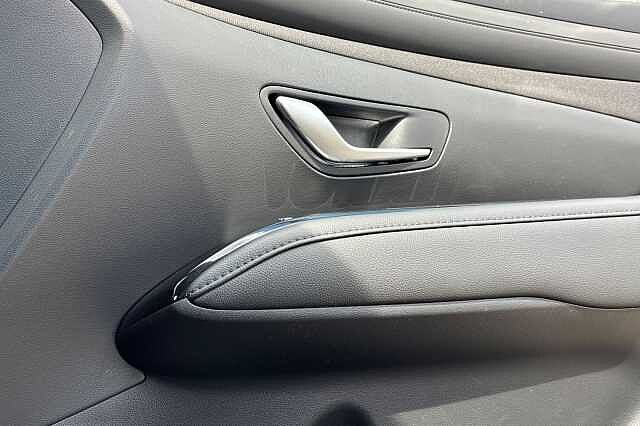 Hyundai Tucson 1.6 T Gdi 13.8kwh Premium Suv 5dr Petrol Plug In Hybrid Auto 4wd Euro 6 (s/s) (2