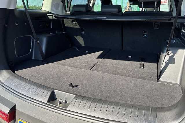 Hyundai Santa Fe 1.6 H T Gdi Ultimate Suv 5dr Petrol Hybrid Auto Euro 6 (s/s) (7seat) (215 Ps)