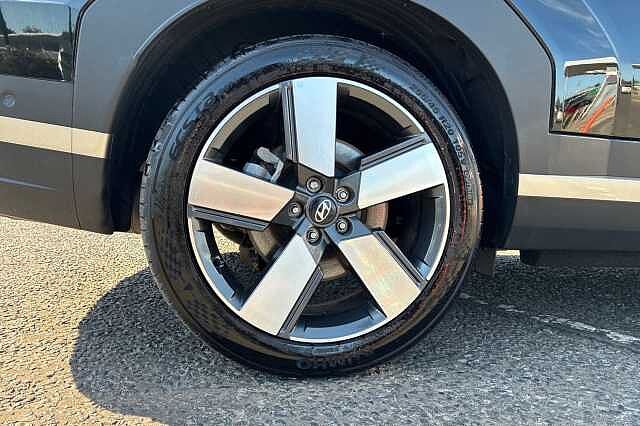 Hyundai Santa Fe 1.6 H T Gdi Ultimate Suv 5dr Petrol Hybrid Auto Euro 6 (s/s) (7seat) (215 Ps)