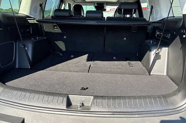 Hyundai Santa Fe 1.6 H T Gdi Ultimate Suv 5dr Petrol Hybrid Auto Euro 6 (s/s) (7seat) (215 Ps)