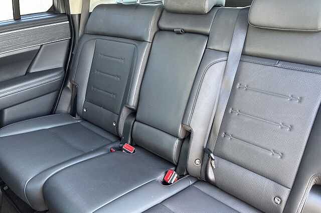 Hyundai Santa Fe 1.6 H T Gdi Ultimate Suv 5dr Petrol Hybrid Auto Euro 6 (s/s) (7seat) (215 Ps)